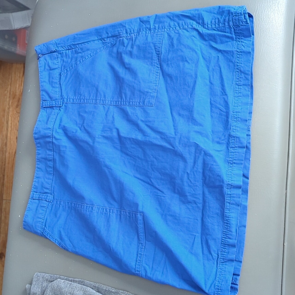 Dockers skort, periwinkle size 4